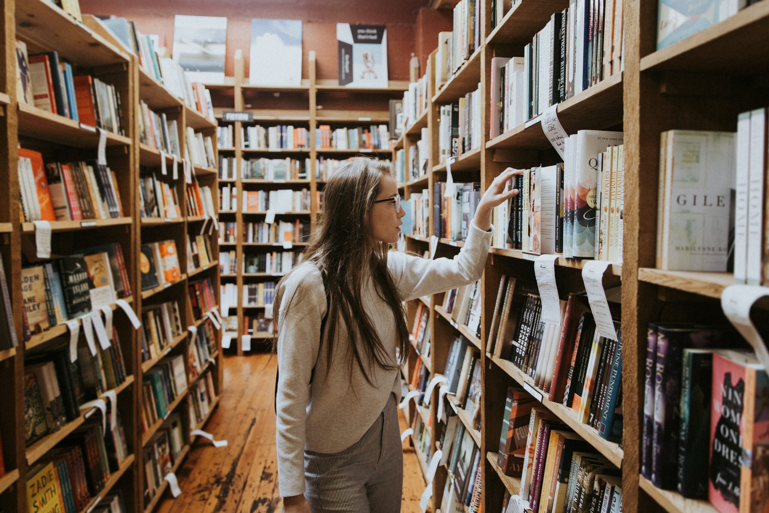 becca-tapert-GnY_mW1Q6Xc-unsplash-scaled NewLanding